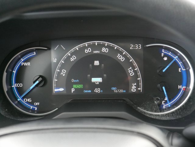 Used 2024 Toyota RAV4 LE image 29