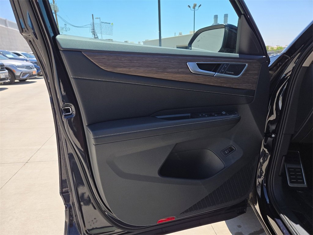 New 2025 Volkswagen Atlas SEL Premium R-Line image 17