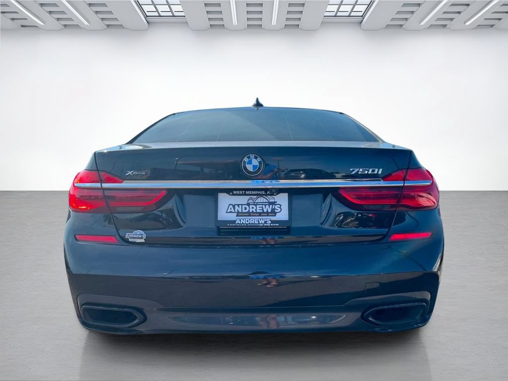 Used 2018 BMW 750i xDrive AWD/4WD image 4