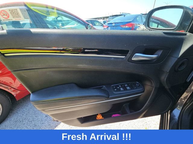 Used 2023 Chrysler 300 S image 12