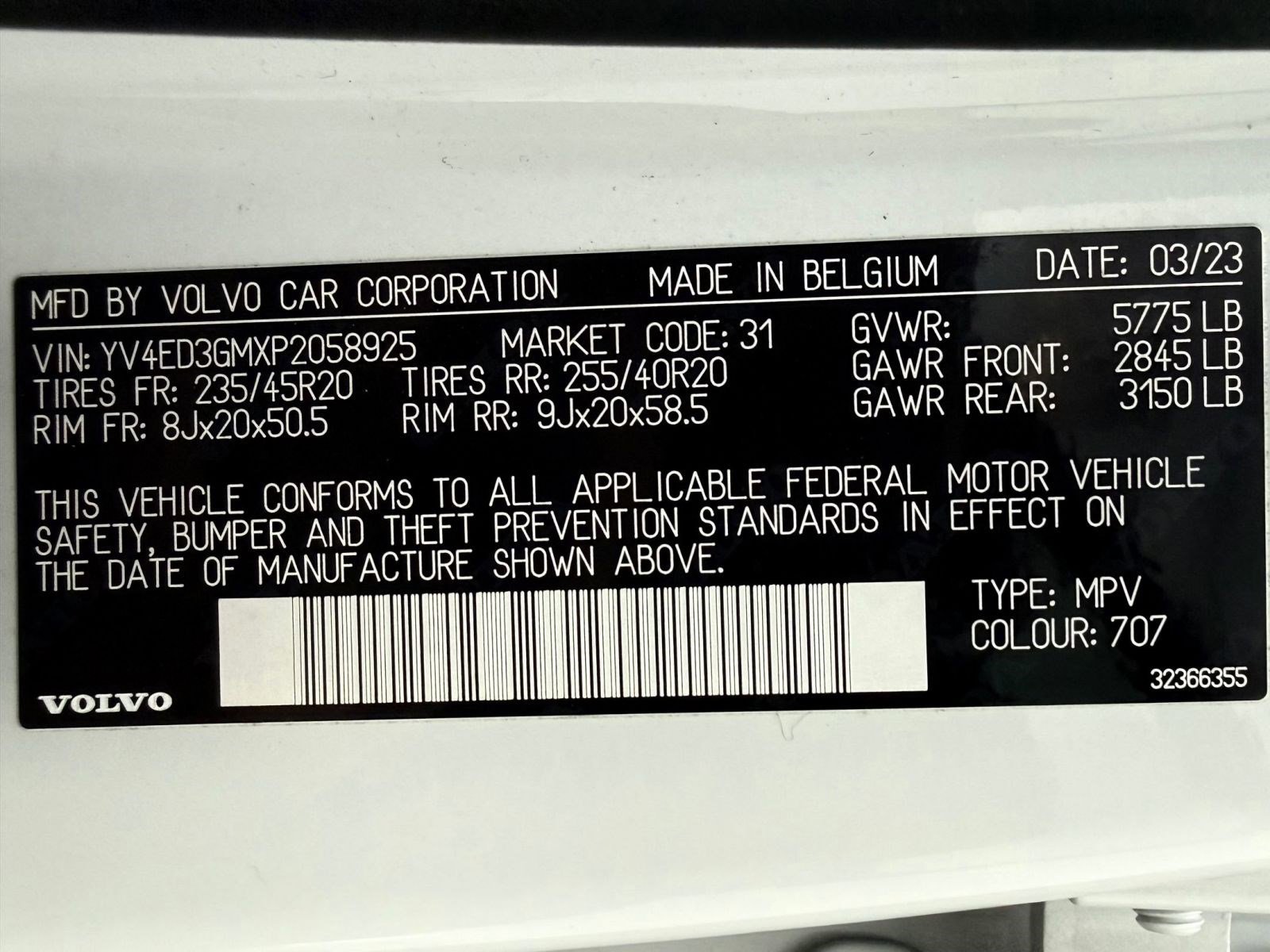 Used 2023 Volvo C40 P8 Recharge Ultimate image 18