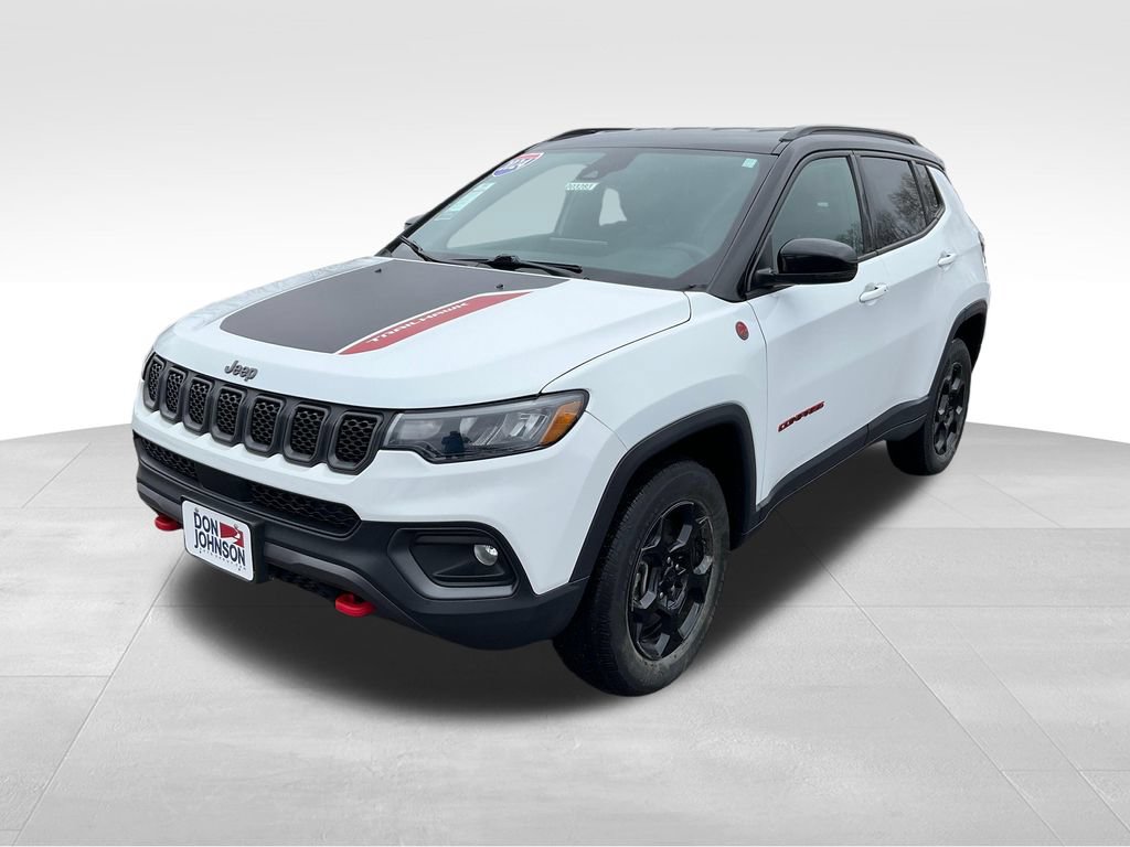 Used 2024 Jeep Compass Trailhawk AWD/4WD image 34