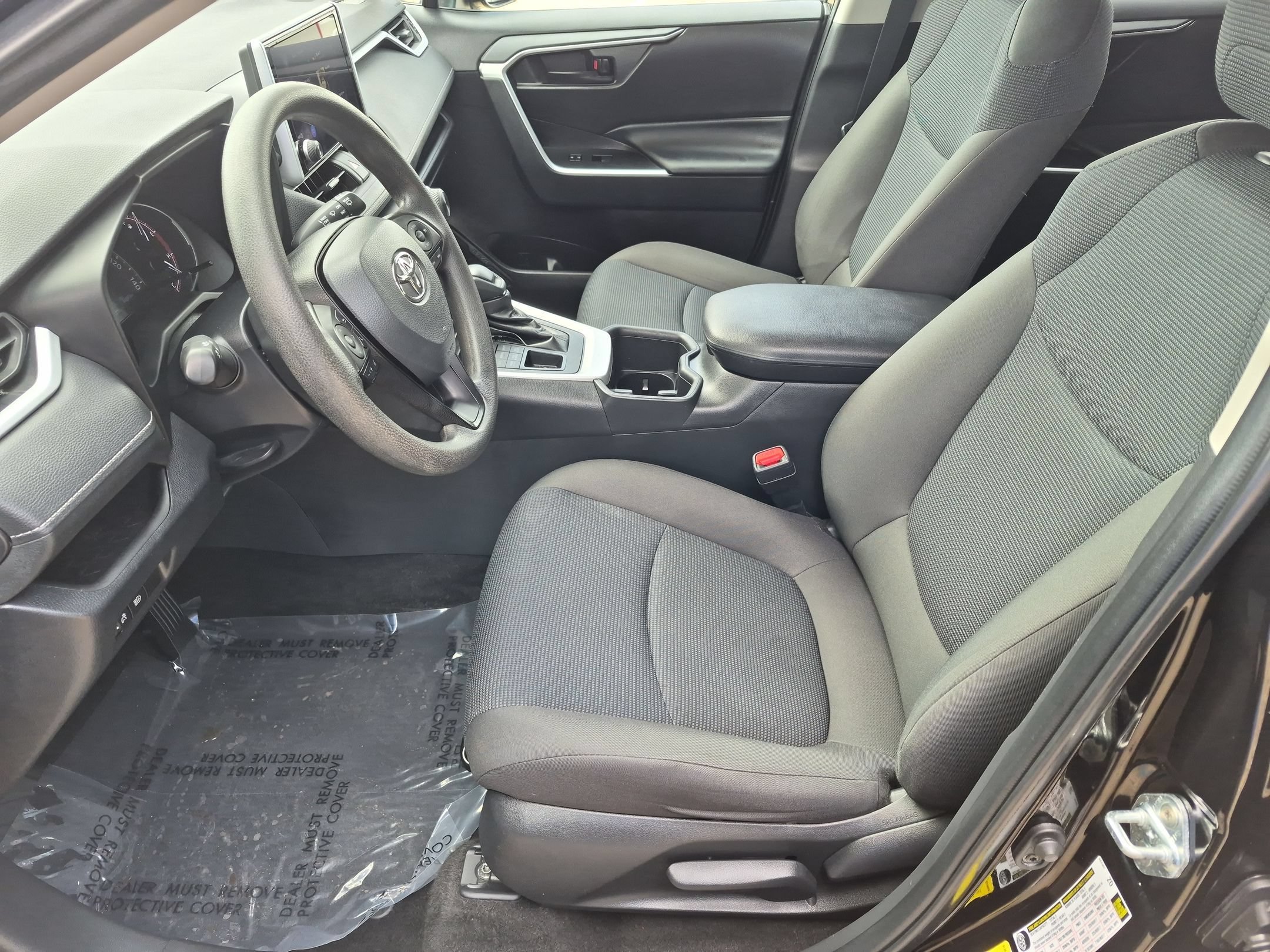 Used 2023 Toyota RAV4 LE AWD/4WD image 11