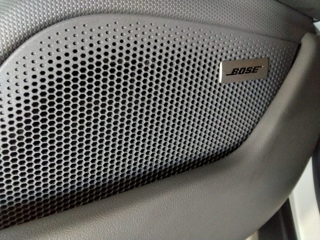 Used 2022 Porsche Taycan image 35