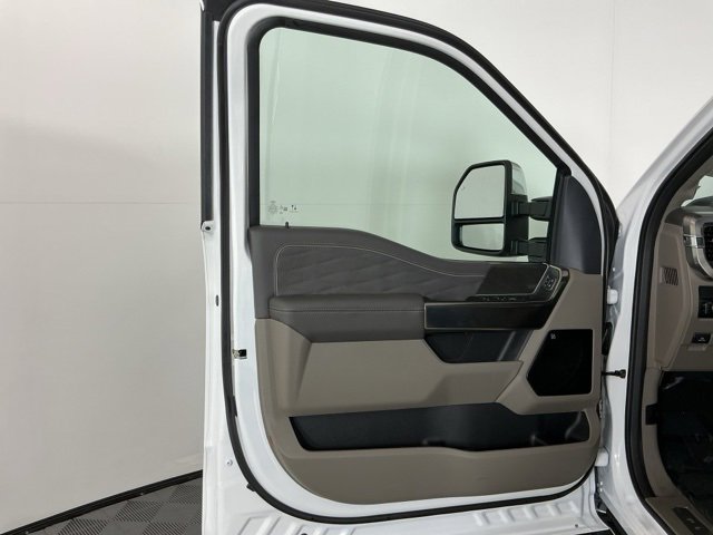 New 2026 Ford F350 Platinum image 16