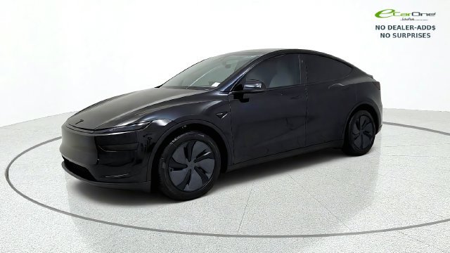 Used 2026 Tesla Model Y 2WD image 4