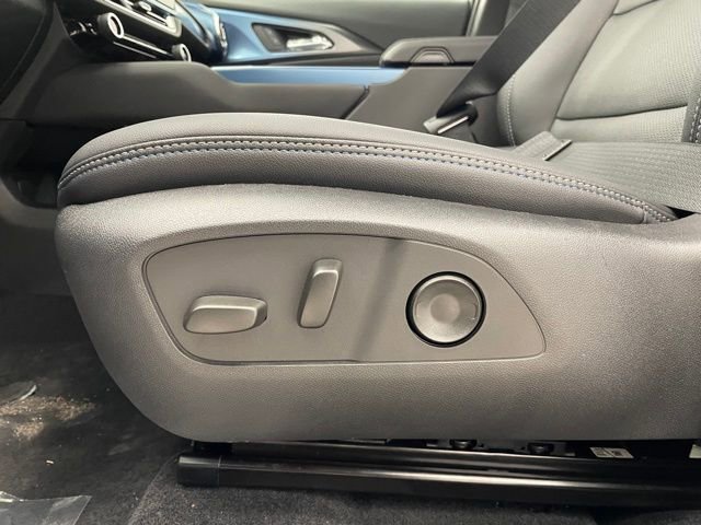 New 2026 Chevrolet Equinox EV LT image 9