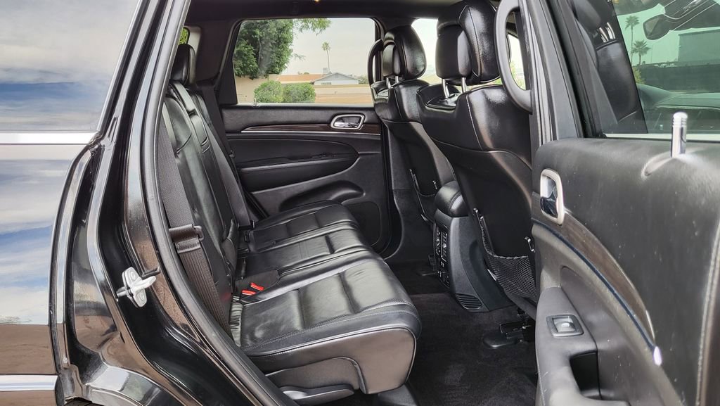 Used 2018 Jeep Grand Cherokee Overland image 21