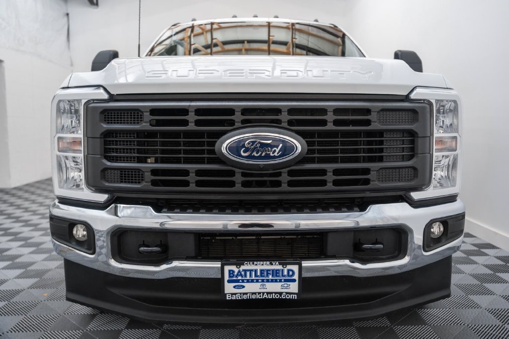 Used 2024 Ford F350 XL w/ 360-Degree Camera Package AWD/4WD image 2