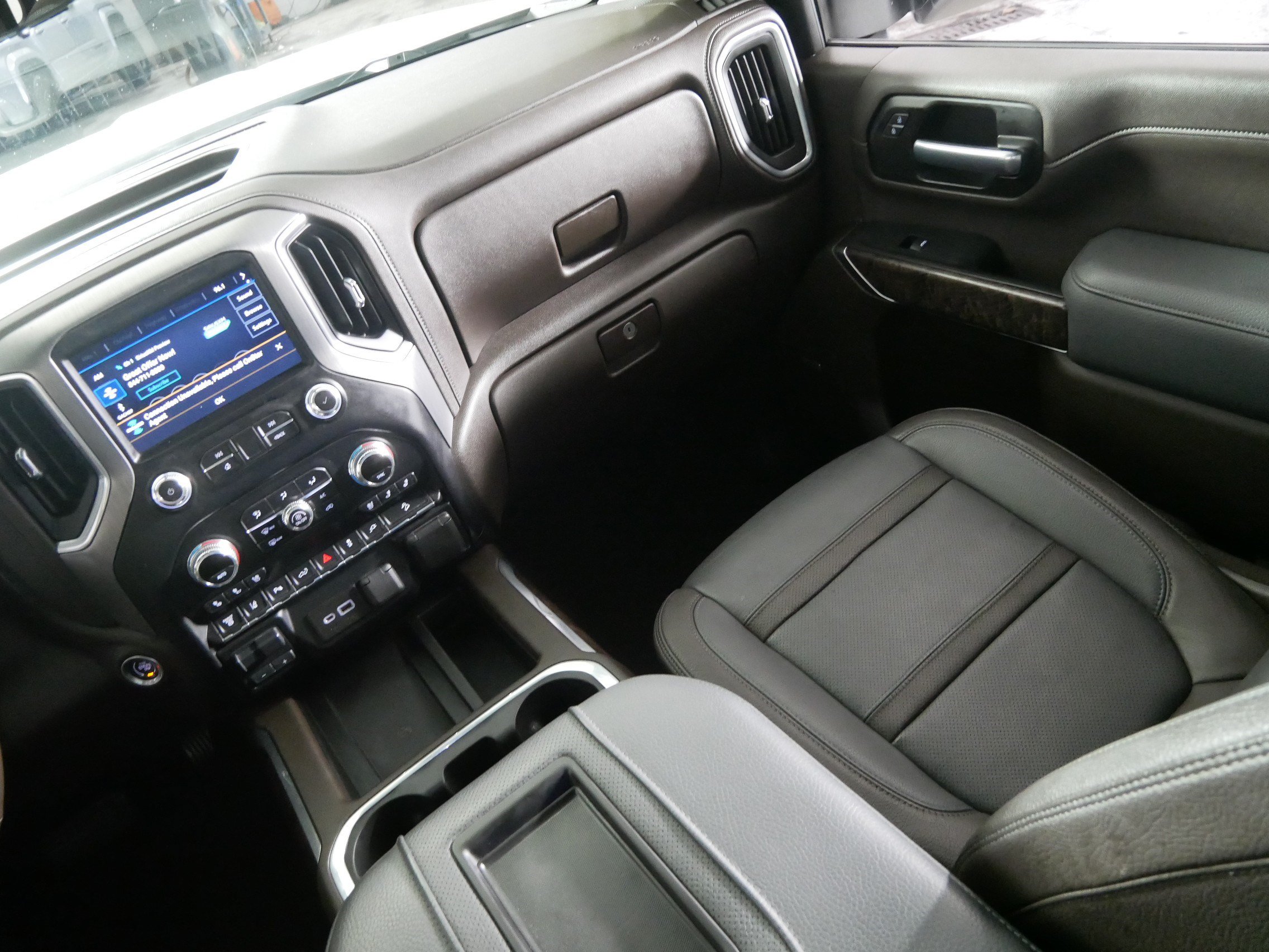 Used 2021 GMC Sierra 2500 Denali w/ Denali Ultimate Package AWD/4WD image 11