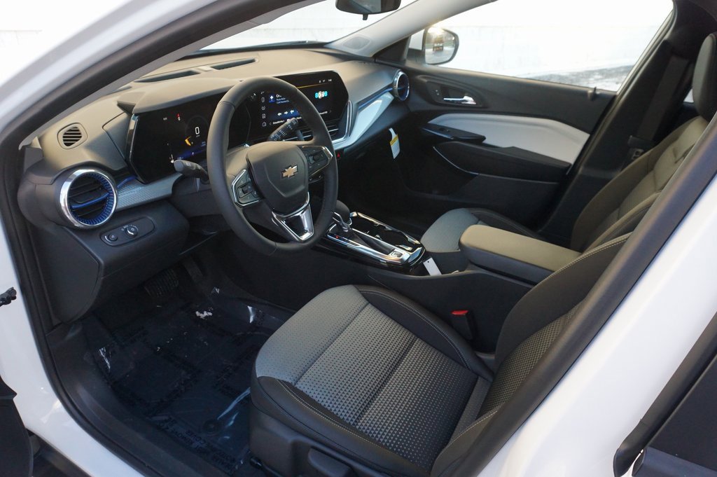 New 2026 Chevrolet Trax LT w/ Driver Confidence Package image 9