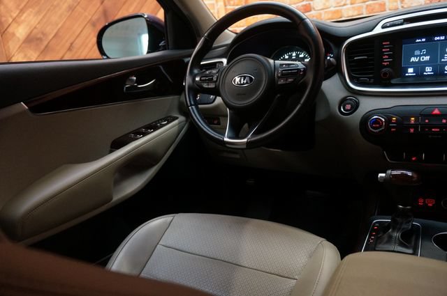 Used 2018 Kia Sorento EX AWD/4WD image 9