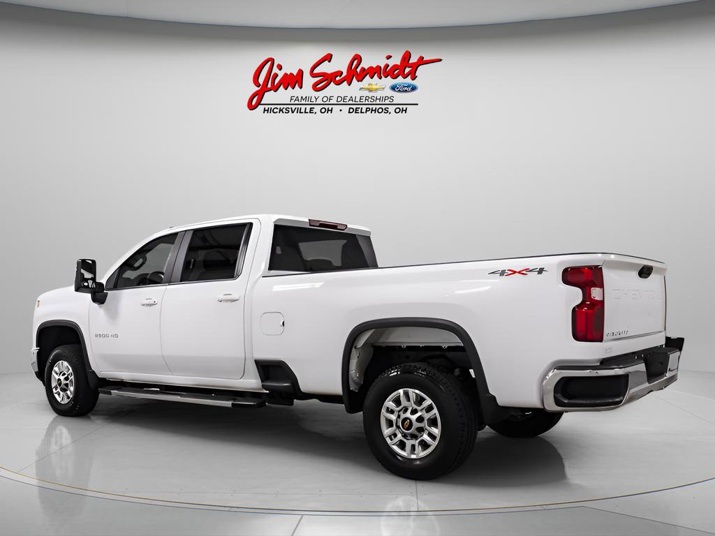 Used 2025 Chevrolet Silverado 2500 LT w/ Convenience Package image 4
