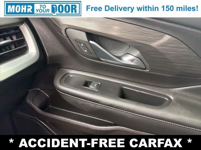 Used 2024 GMC Terrain SLT image 27