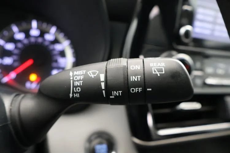 Used 2022 Toyota Highlander L AWD/4WD image 23