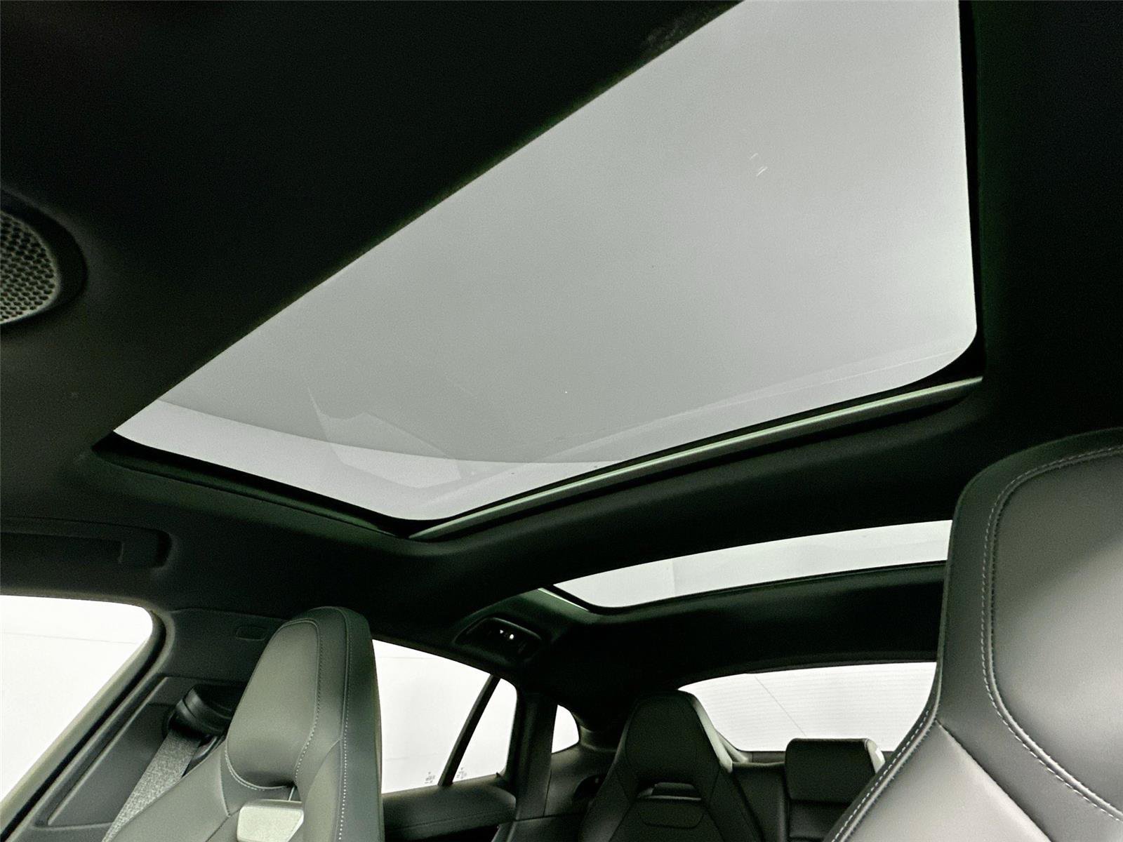Certified 2024 Porsche Panamera image 35