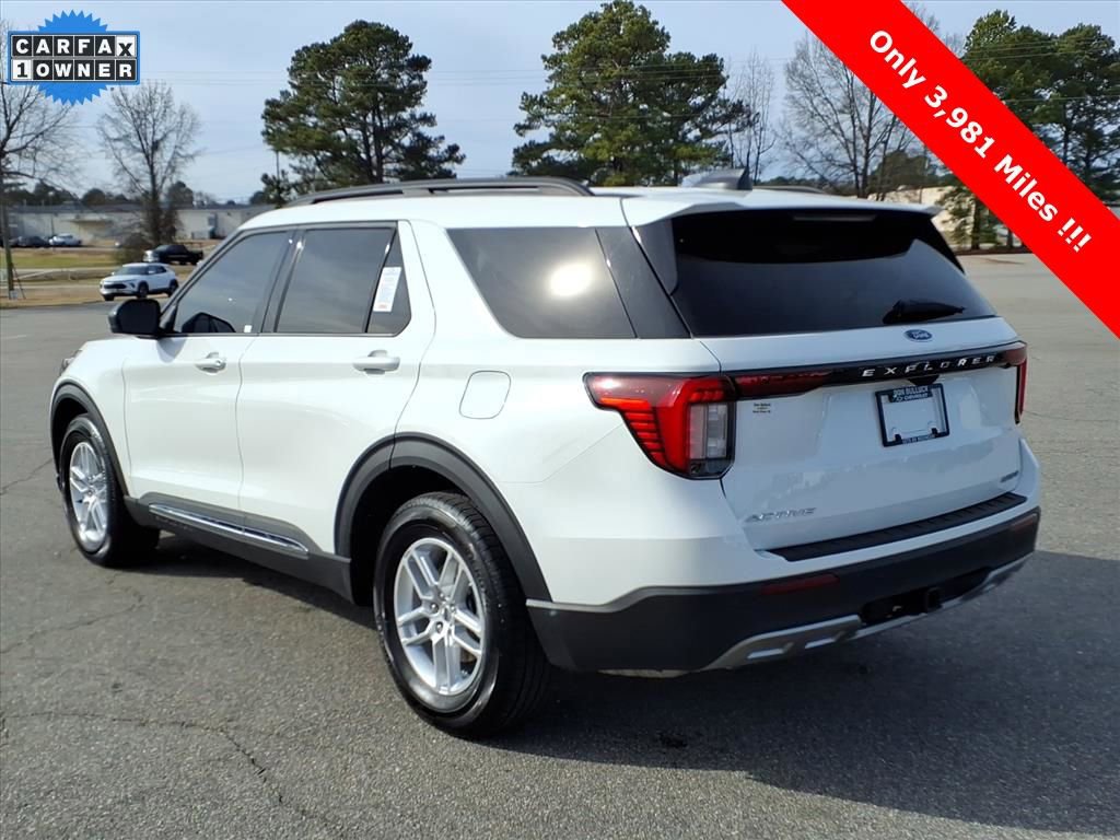 Used 2025 Ford Explorer Active w/ Active Comfort Package image 3