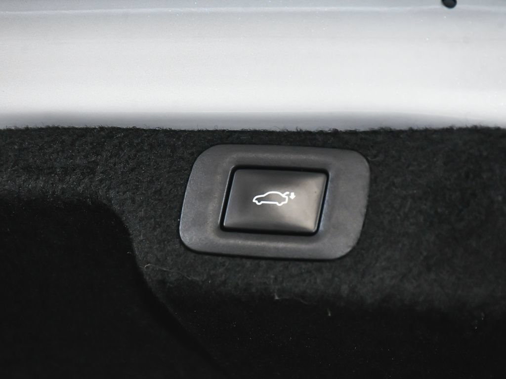 Used 2022 Lexus LS 500h AWD w/ Luxury Package image 75