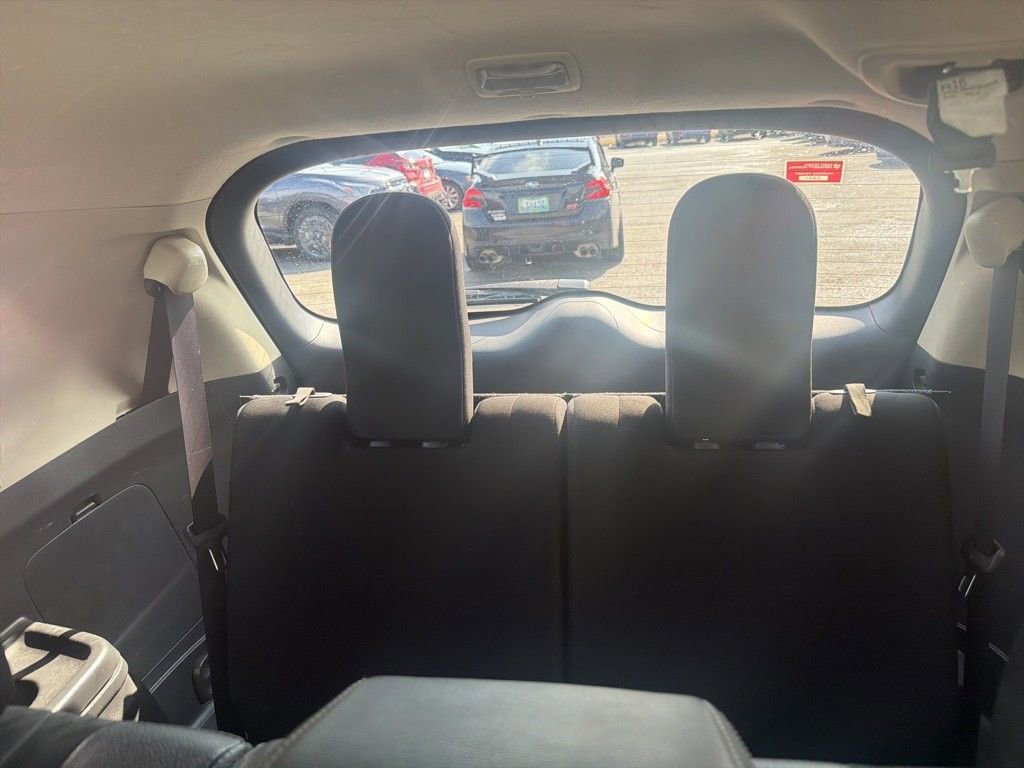 Used 2015 Mitsubishi Outlander SE image 8