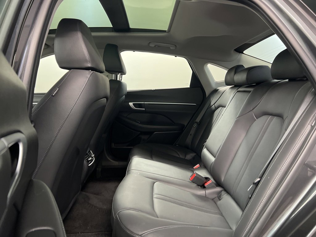 Used 2025 Hyundai Sonata Limited image 32