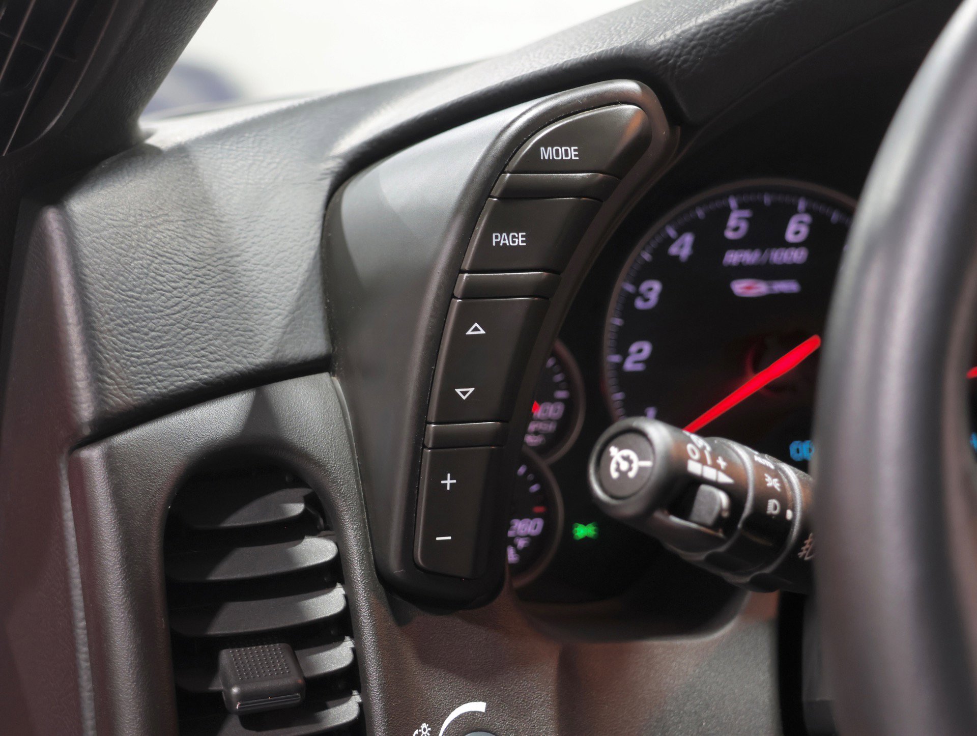 Used 2012 Chevrolet Corvette Z06 w/ 2LZ Preferred Equipment Group image 9