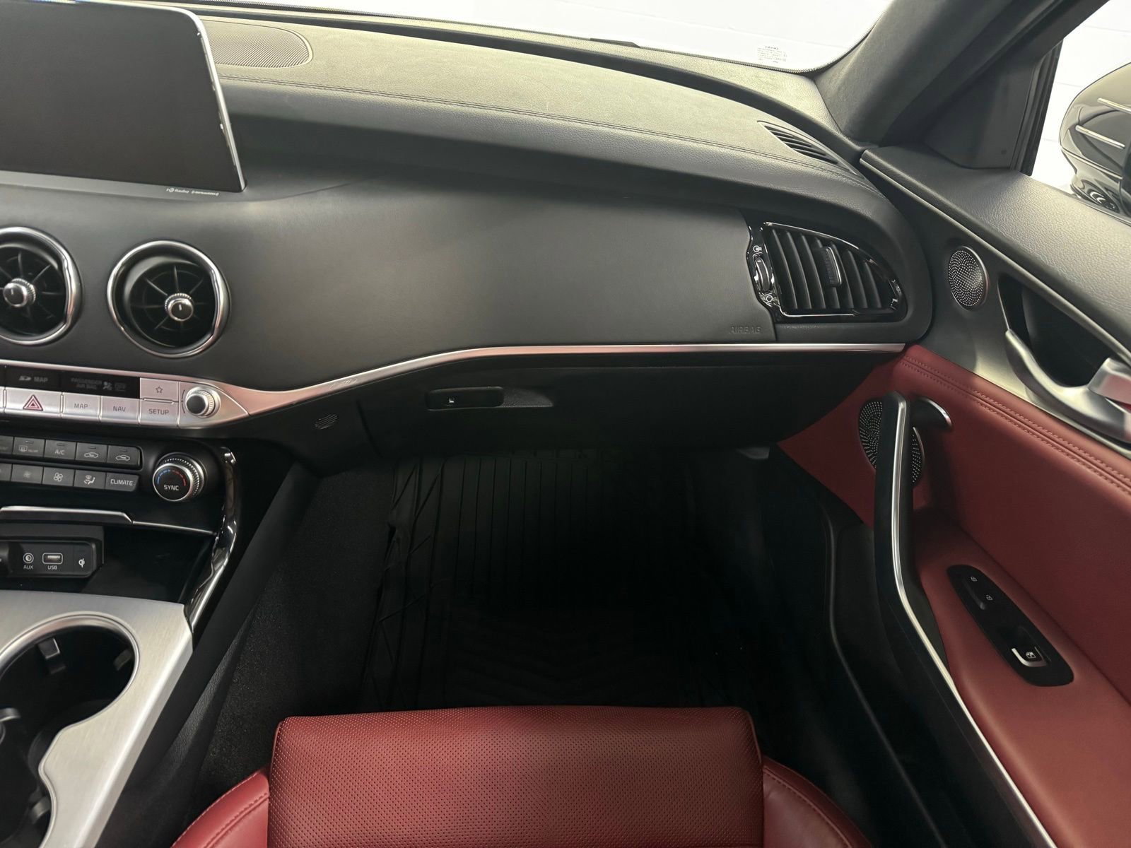 Used 2020 Kia Stinger GT2 image 17