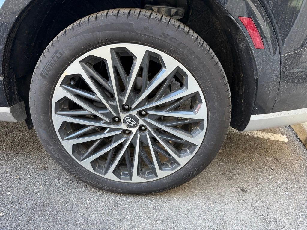 Used 2026 Hyundai Palisade Calligraphy image 6