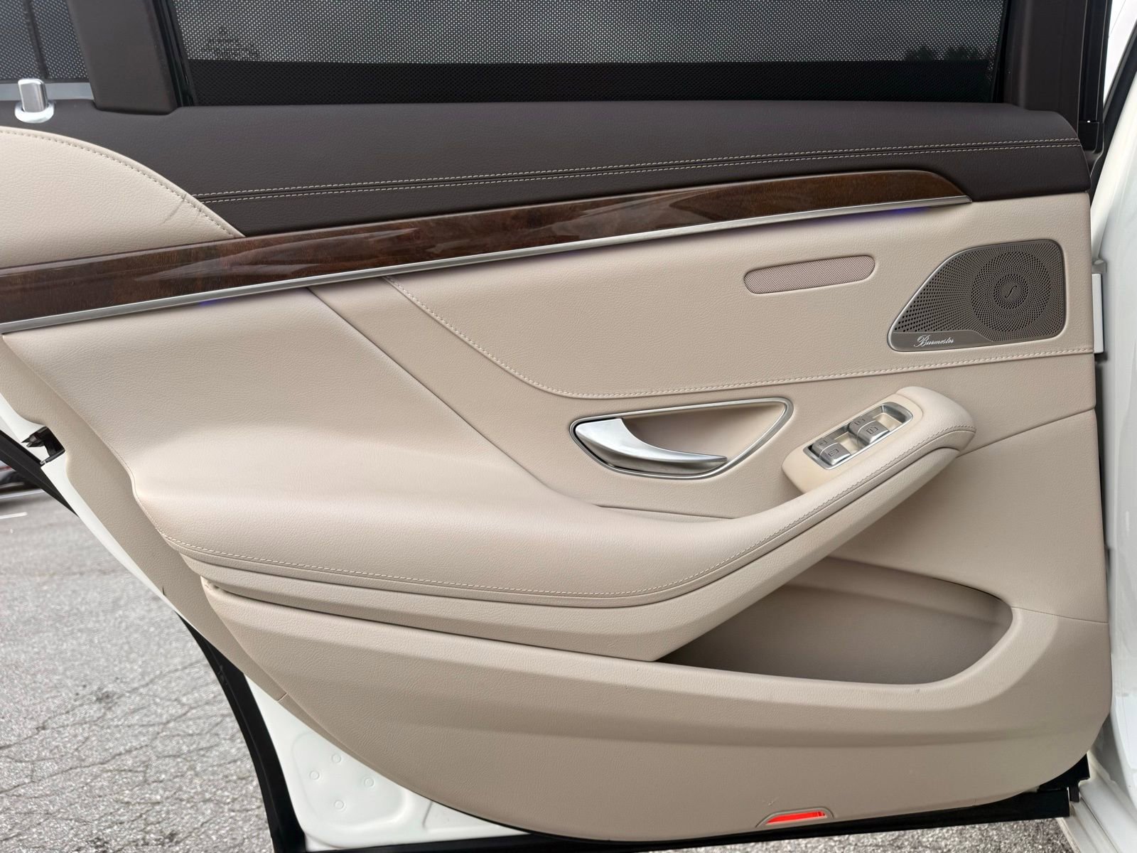 Used 2017 Mercedes-Benz S 550 Sedan image 24