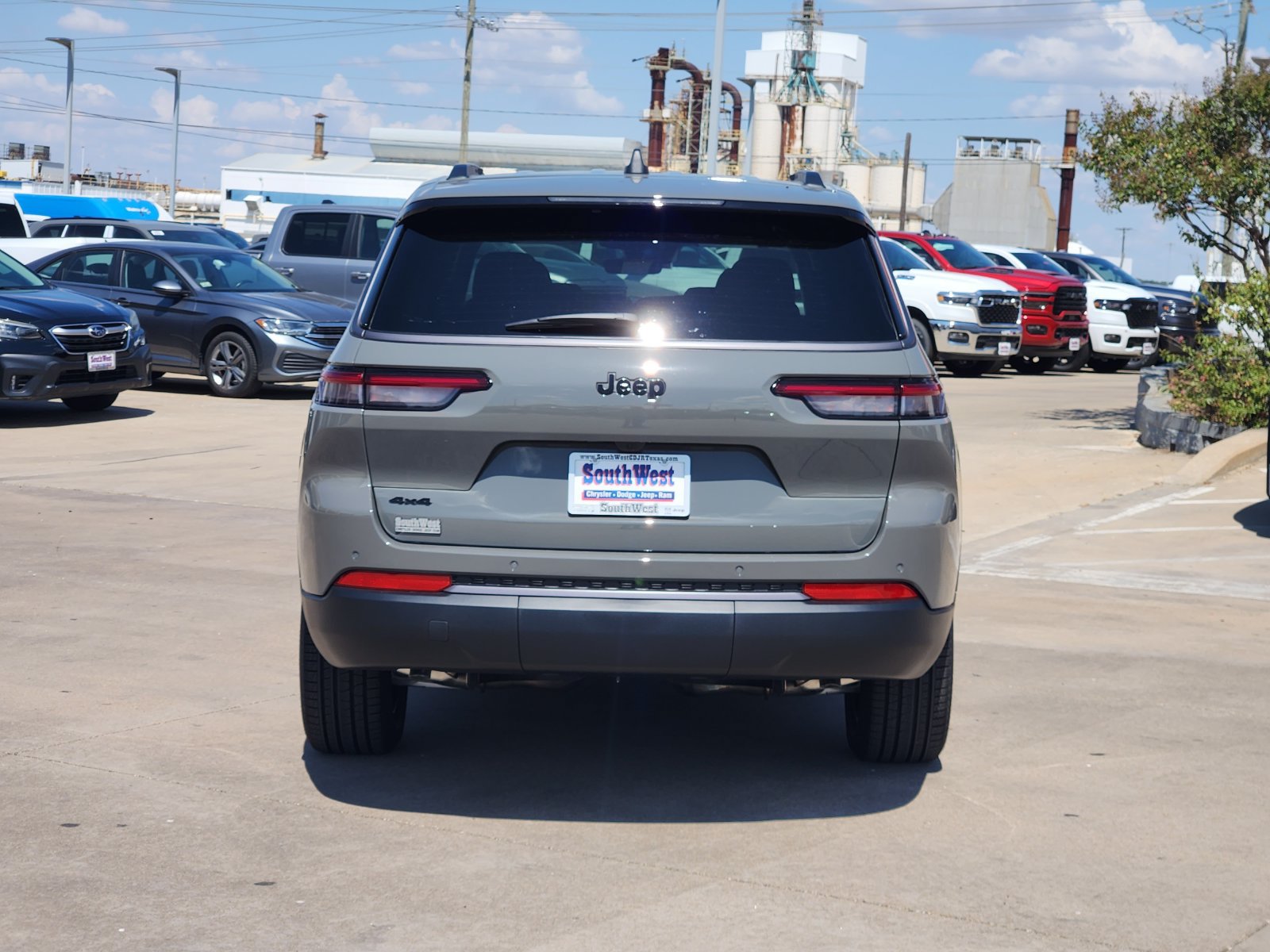 New 2027 Jeep Grand Cherokee L Limited w/ Limited Altitude Package AWD/4WD image 8