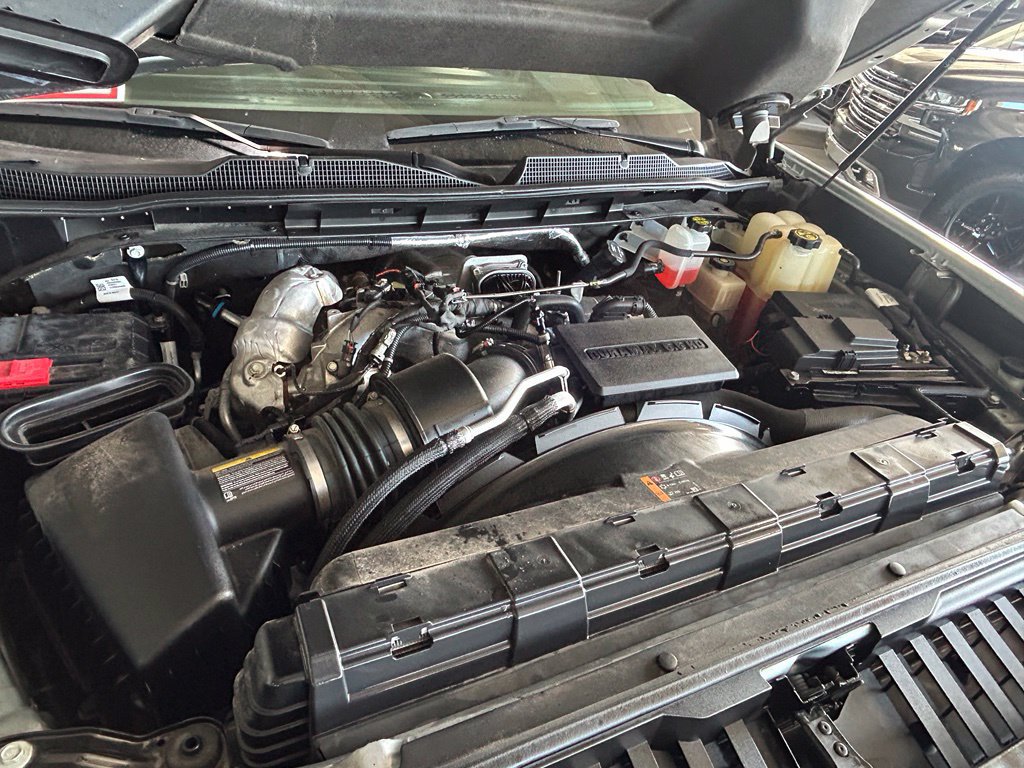 Used 2024 Chevrolet Silverado 2500 LTZ AWD/4WD image 33