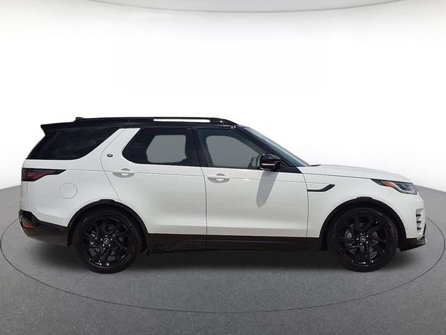 Used 2025 Land Rover Discovery Dynamic SE AWD/4WD image 4