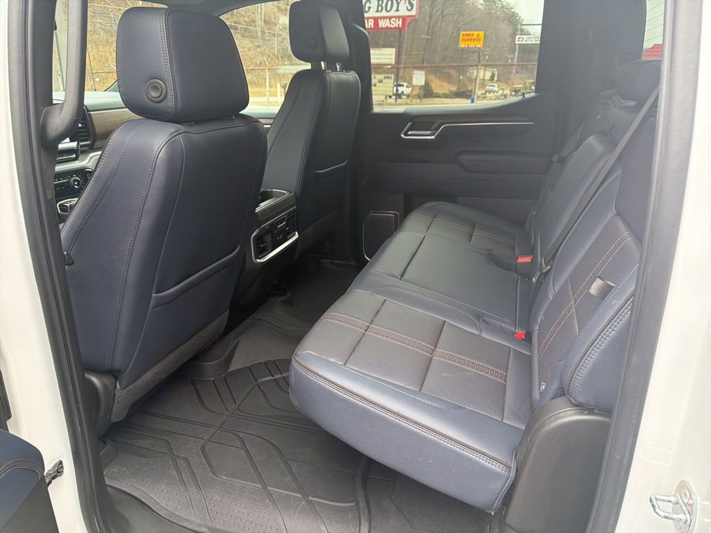 Used 2022 Chevrolet Silverado 1500 High Country w/ High Country Premium Package image 11