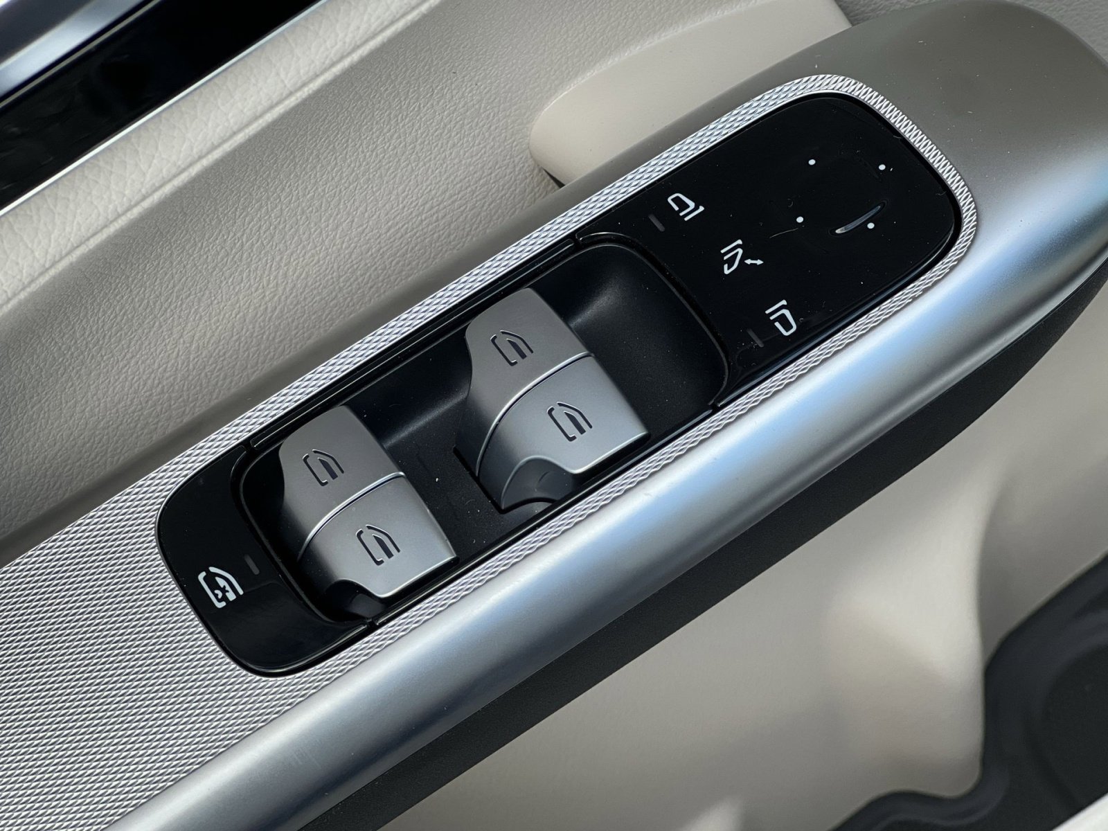 New 2026 Mercedes-Benz GLC 300 GLC 300 image 13