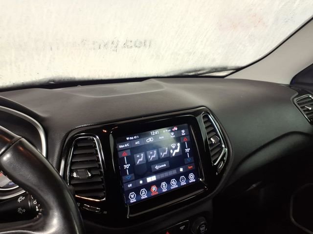 Used 2020 Jeep Compass Limited image 25