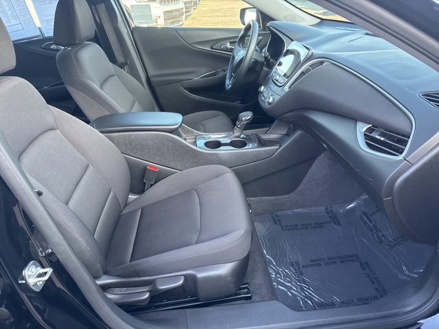 Used 2025 Chevrolet Malibu RS image 27