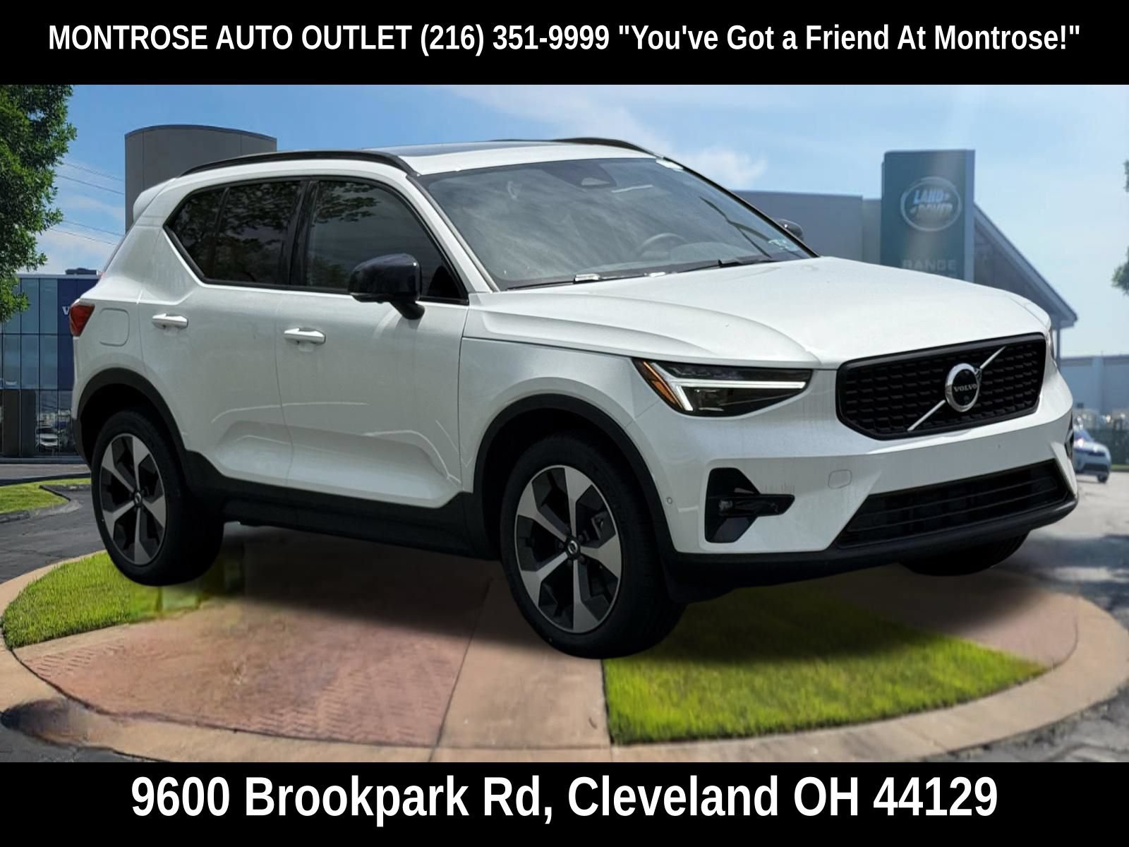 New 2026 Volvo XC40 B5 Plus w/ Protection Package Premier AWD/4WD image 8