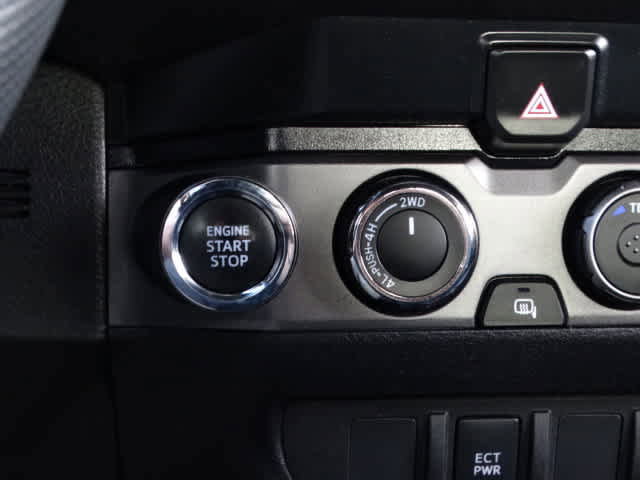 Certified 2023 Toyota Tacoma TRD Off-Road image 29