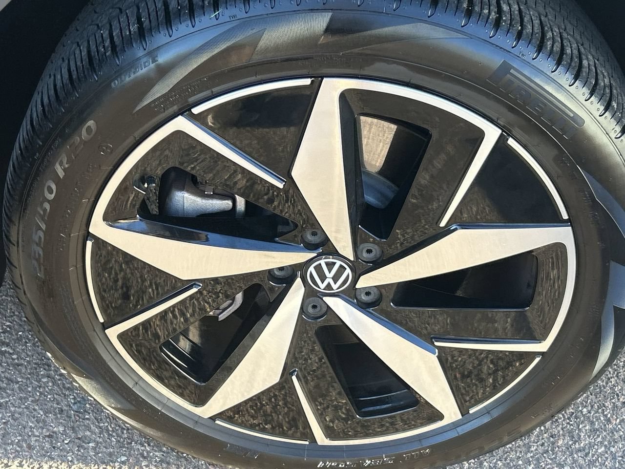 Used 2025 Volkswagen ID.4 Pro S AWD/4WD image 7