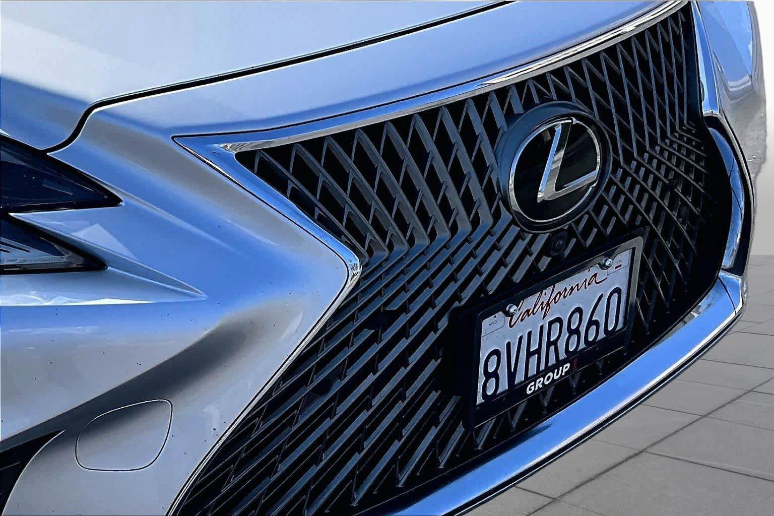 Used 2019 Lexus LS 500 AWD w/ Interior Upgrade Package image 28