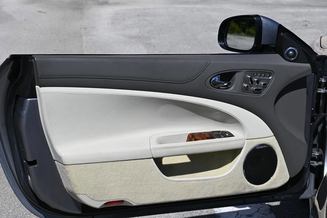 Used 2010 Jaguar XK Convertible image 12