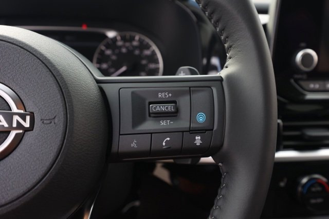 New 2025 Nissan Pathfinder SV image 27