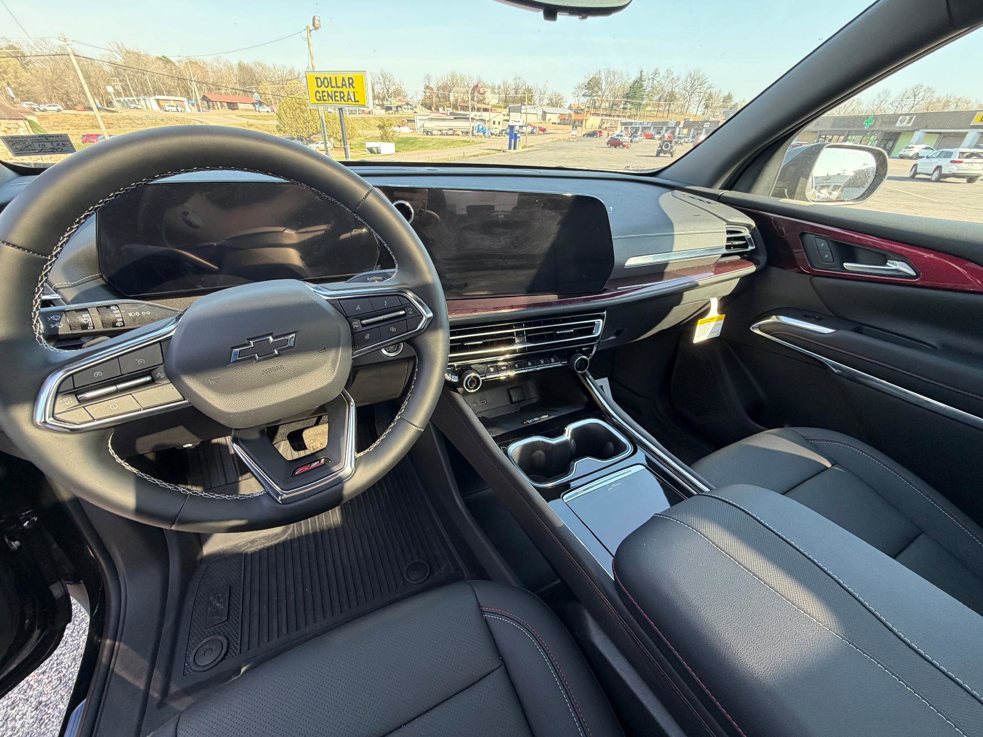 New 2026 Chevrolet Traverse Z71 w/ Driver Confidence Package image 12