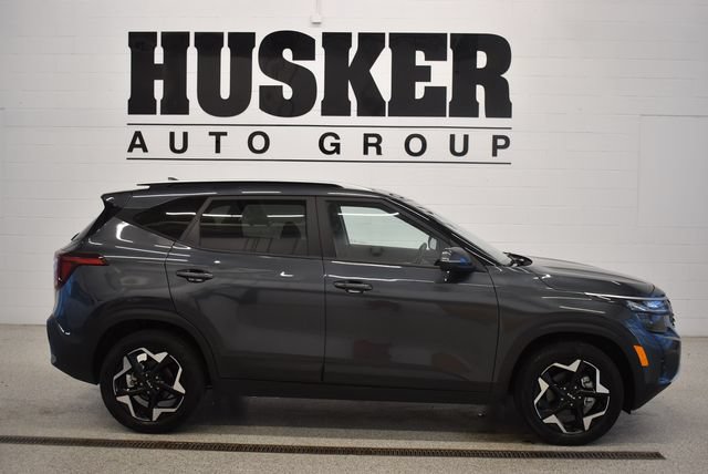 Used 2025 Kia Seltos S FWD image 2