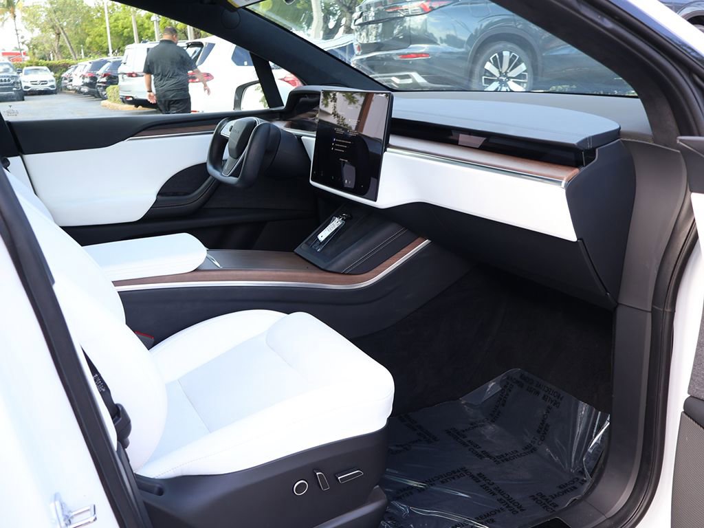 Used 2022 Tesla Model X AWD/4WD image 28