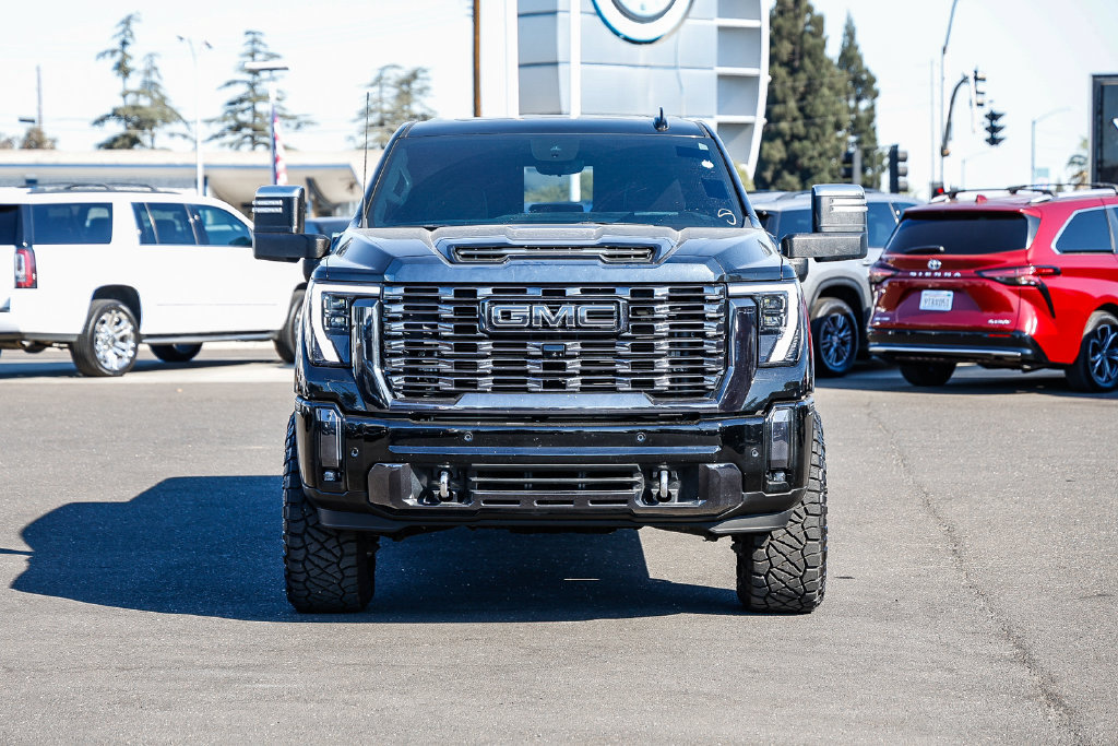 Used 2024 GMC Sierra 2500 Denali Ultimate AWD/4WD image 18
