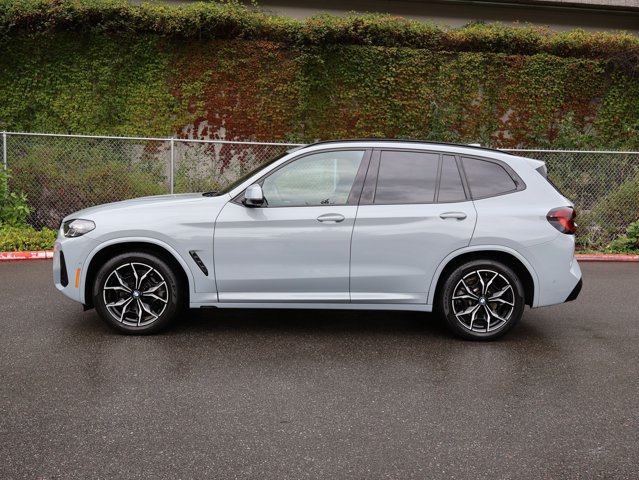 Used 2024 BMW X3 xDrive30i w/ Premium Package AWD/4WD image 11