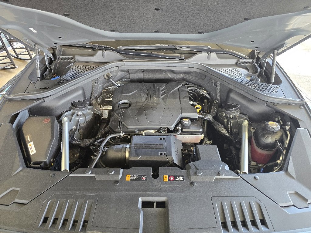 Used 2025 Genesis GV80 2.5T Prestige image 27
