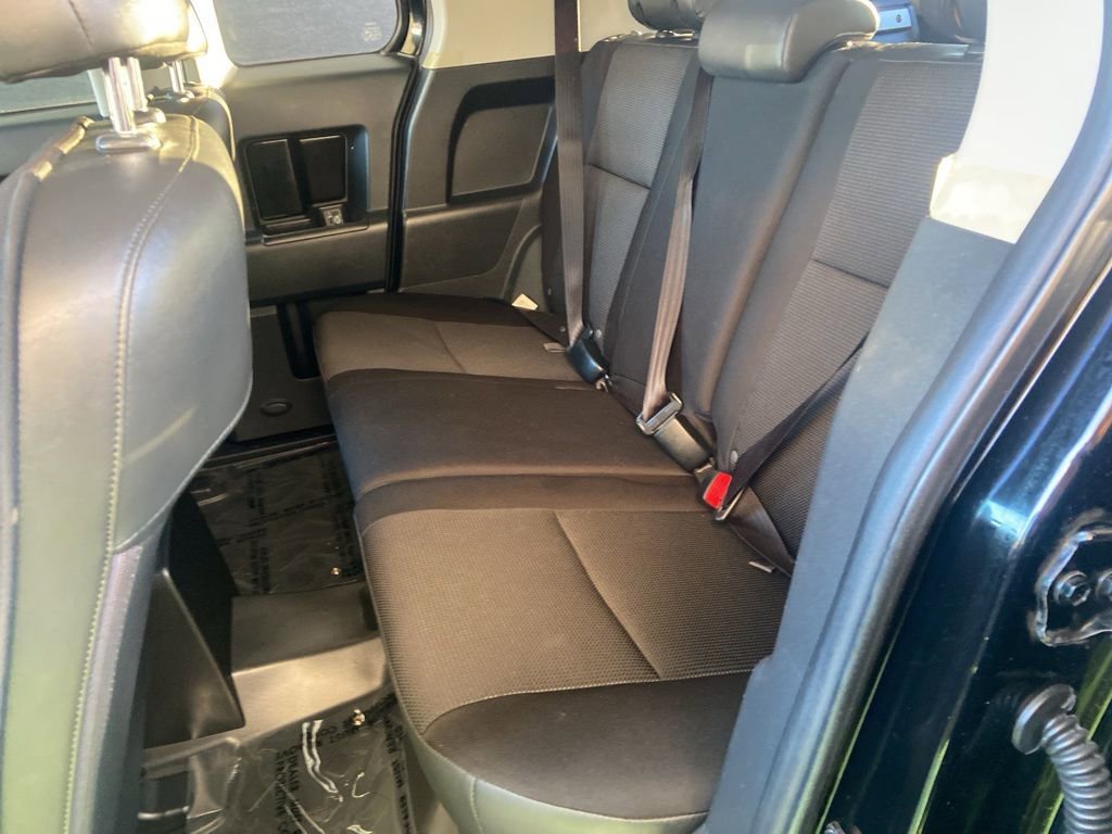 Used 2012 Toyota FJ Cruiser 4WD w/ Upgrade Pkg image 39