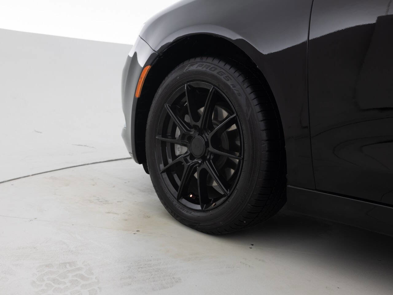 Used 2017 Chrysler 200 Limited Platinum FWD image 17