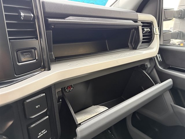 Used 2026 Ford F250 XLT AWD/4WD image 31